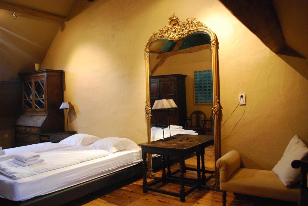 Orshof Otel Opglabbeek Oda fotoğraf